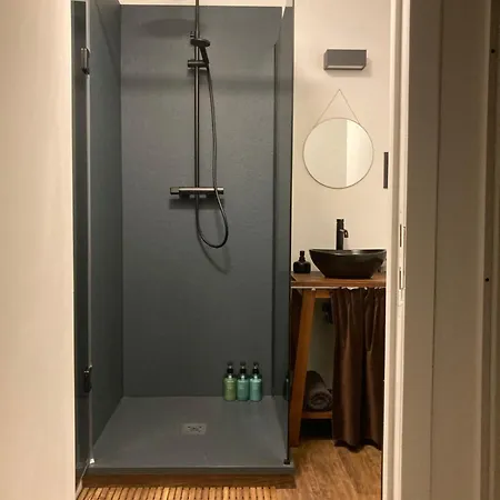 Quest House In The Hotel *