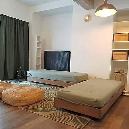 Quest House In The 헨트